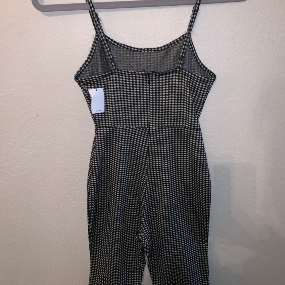 Urban Outfitters gingham jumpsuit NWT - Picture 8 of 8